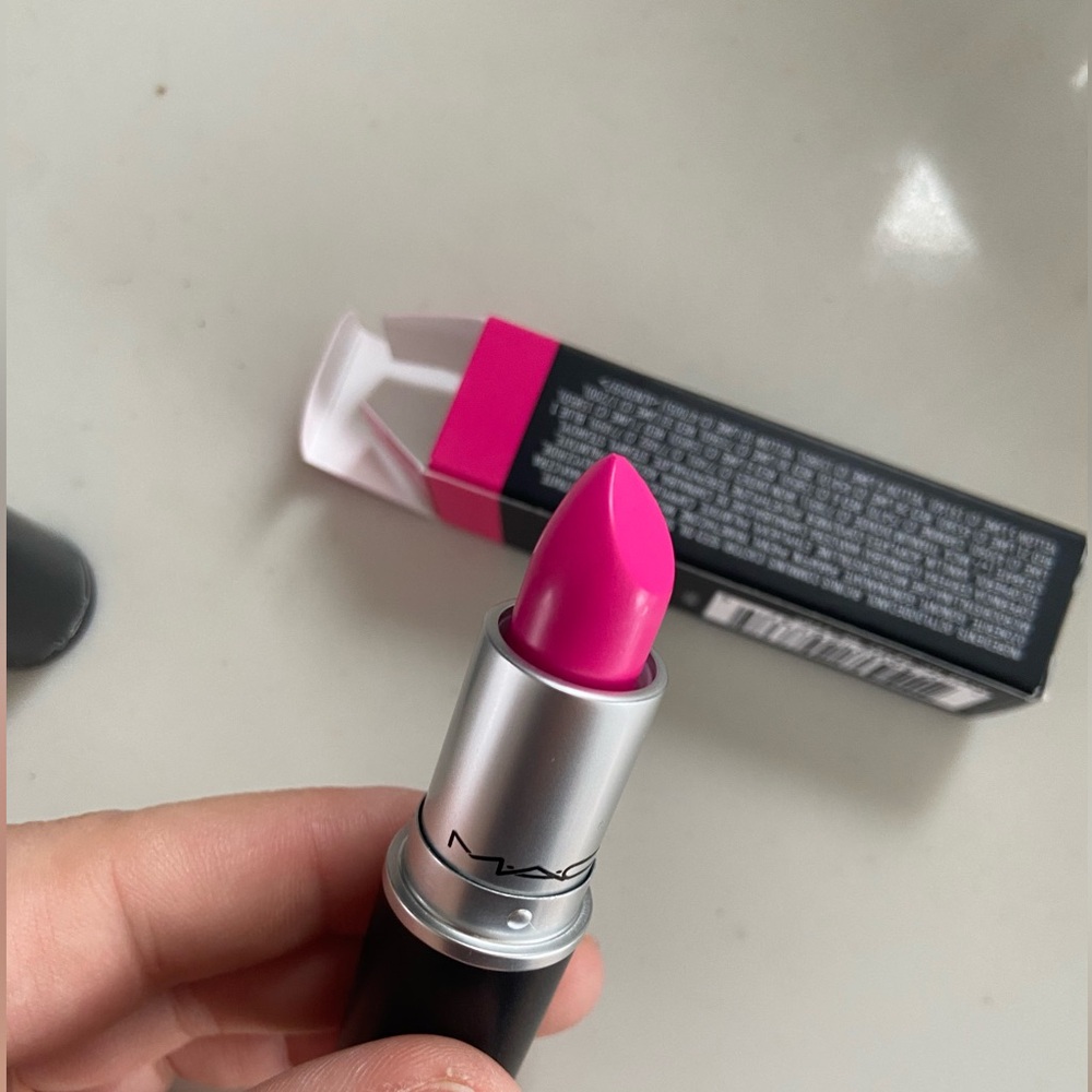 Brand new Mac lipstick 💄